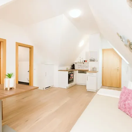 Haus Aussicht - Velden فيلدين ام ورثرسي