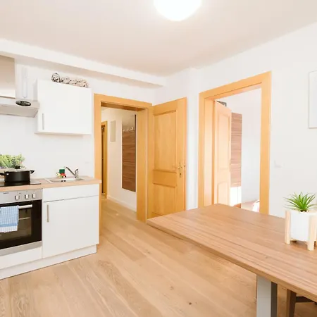 Haus Aussicht - Velden * فيلدين ام ورثرسي