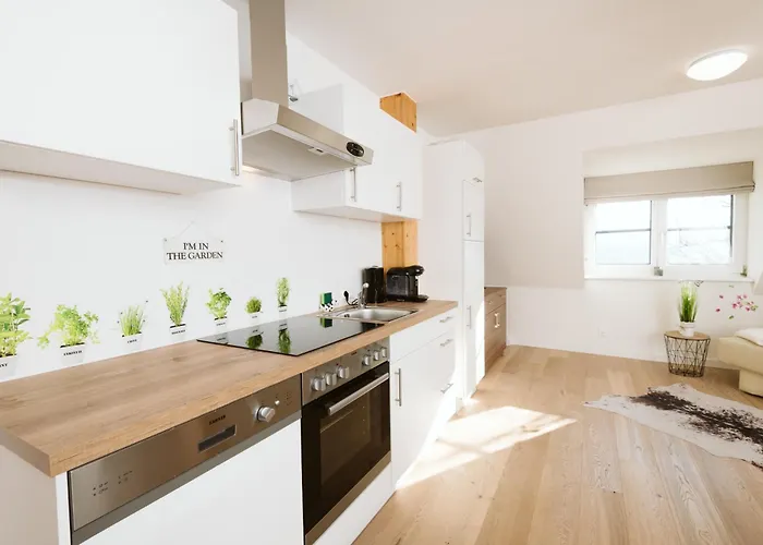 Haus Aussicht - Velden * Velden am Wörthersee