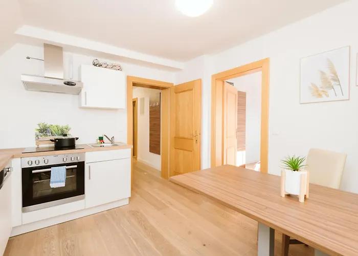 Haus Aussicht - Velden * Velden am Wörthersee